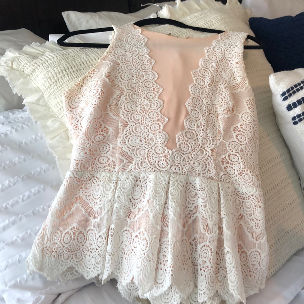 Anthro Greylin lace peplum top. M